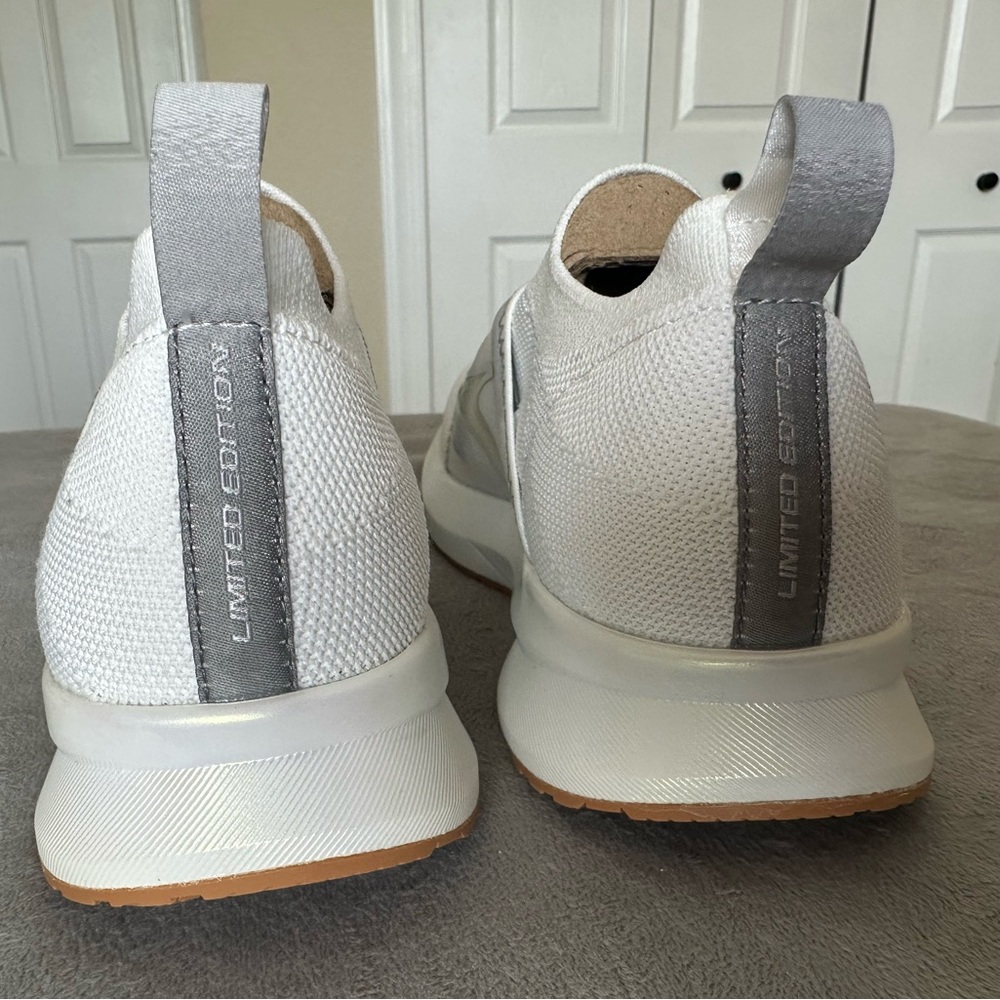 Brooks Levitate 4 LE DNA AMP LIMITED EDITION - Picture 5 of 6
